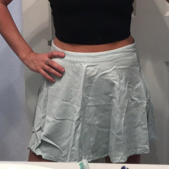Light blue jean mini skirt - Picture 2 of 7